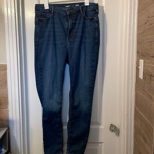 Old Navy Fits You size 14-18 Extra High Rise Skinny Jeans